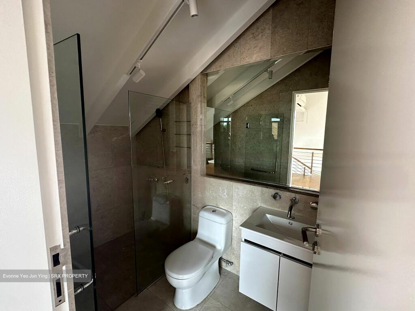 Ocean Drive (D4), Detached #464108781
